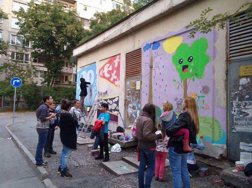ART IS WHERE WE MEET or what is happen in “Nadejda” district in Sofia city